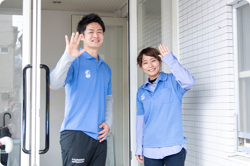 笑顔な社員達